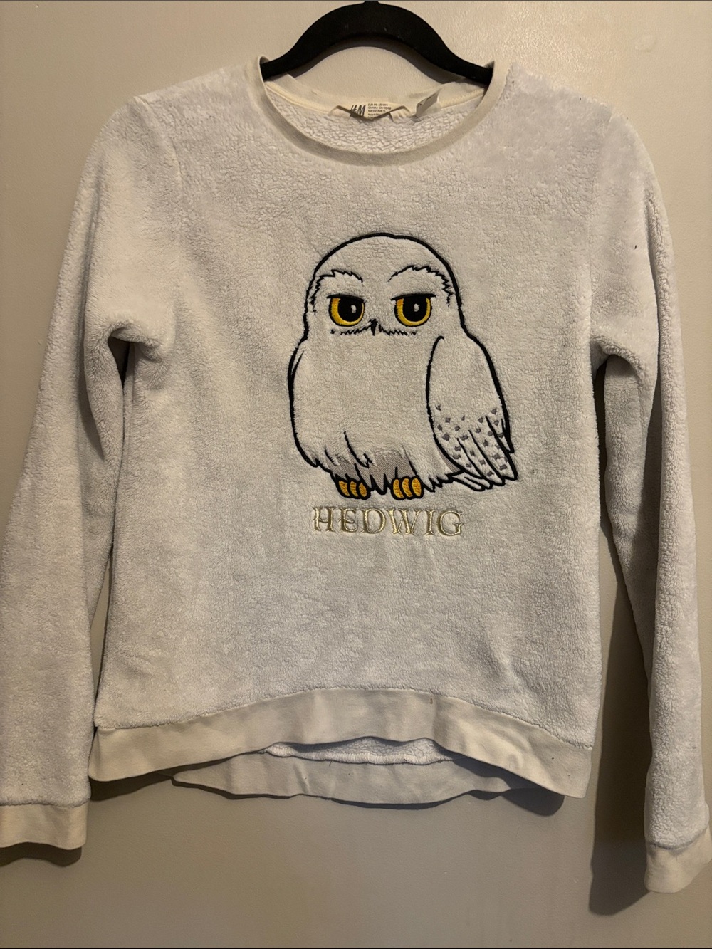 H&M White Crewneck Sweater with Embroidered Owl and Yellow Accents